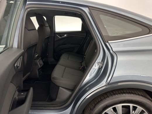 Audi Q4 e-tron 35 Advanced Sportback Edition 55 kWh (INCL-BTW) *AUT | NAVI-FULLMAP | KEYLESS | CAMERA | DIGI-COC... ActivLease financial lease