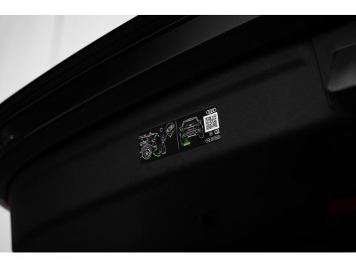 Audi Q6 e-tron S edition | Adaptive air suspension | Adaptive cruise control | Audi sound system ActivLease financial lease