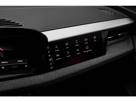 Audi Q6 e-tron S edition | Adaptive air suspension | Adaptive cruise control | Audi sound system ActivLease financial lease