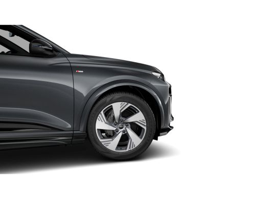 Audi Q6 e-tron S edition | Adaptive air suspension | Adaptive cruise control | Audi sound system ActivLease financial lease