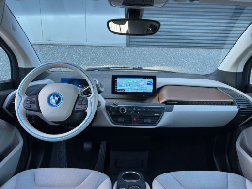 BMW i3 *Windmill Edition*120Ah 42 kWh/Camera/*Loft-Design*/Carplay/3-Fase/Camera ActivLease financial lease