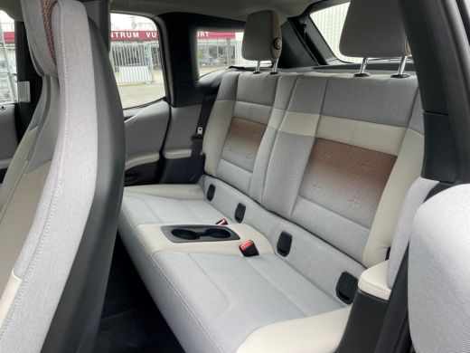 BMW i3 *Windmill Edition*120Ah 42 kWh/Camera/*Loft-Design*/Carplay/3-Fase/Camera ActivLease financial lease