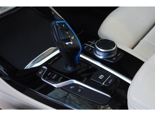 BMW iX3 High Executive / Sportstoelen / Adaptief onderstel / Comfort Access / Adaptieve LED / Head-Up / G... ActivLease financial lease