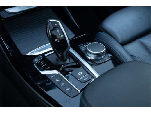 BMW X3 xDrive30e M Sport Panorama / Co-Pilot / Head-Up / HiFi / Trekhaak / ActivLease financial lease