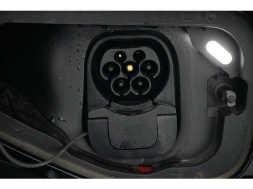 CUPRA Formentor 1.5 TSI 204PK e-Hybrid Phev | STUURVERW. | CAMERA | NAVIGATIE | 18 INCH | APP. CONNECT | ADAPT. C... ActivLease financial lease