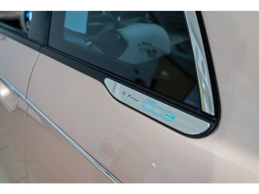 Fiat 500C La Prima 42 kWh | Stoelverwarming | Camera | Navigatie | Parkeersensoren | Keyless Entry & Start ... ActivLease financial lease