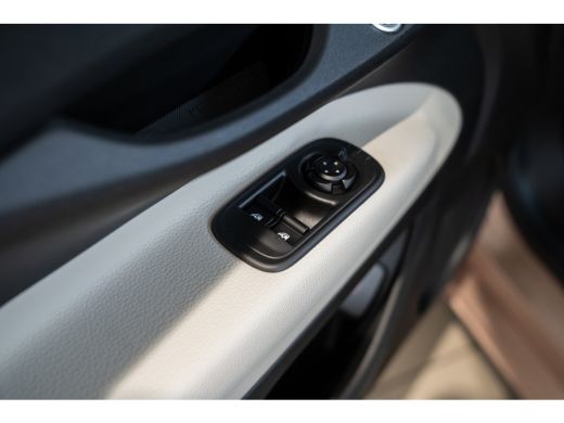 Fiat 500C La Prima 42 kWh | Stoelverwarming | Camera | Navigatie | Parkeersensoren | Keyless Entry & Start ... ActivLease financial lease