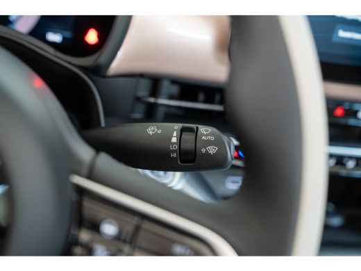 Fiat 500C La Prima 42 kWh | Stoelverwarming | Camera | Navigatie | Parkeersensoren | Keyless Entry & Start ... ActivLease financial lease