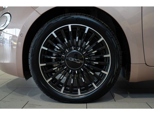 Fiat 500C La Prima 42 kWh | Stoelverwarming | Camera | Navigatie | Parkeersensoren | Keyless Entry & Start ... ActivLease financial lease