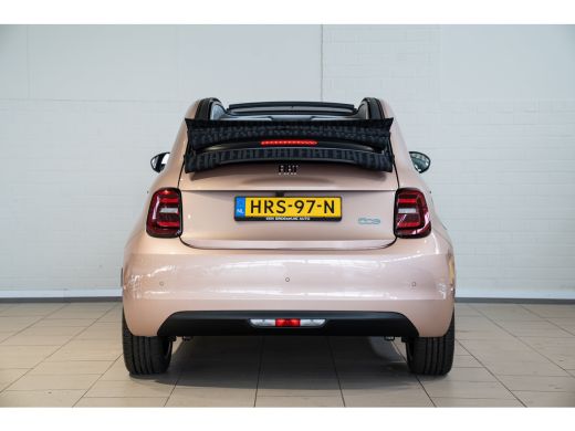 Fiat 500C La Prima 42 kWh | Stoelverwarming | Camera | Navigatie | Parkeersensoren | Keyless Entry & Start ... ActivLease financial lease