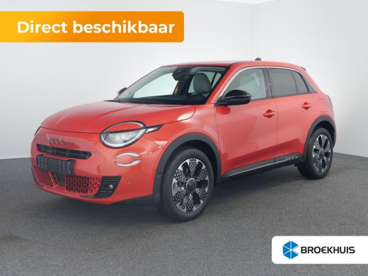 Fiat 600e La Prima | 10,25" touchscreen radio met Bluetooth, DAB & USB | Adaptive Cruise Control met Traffi...