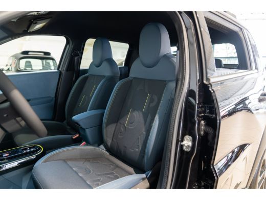 Fiat Grande Panda 1.2 Hybrid ICON | 8 Jaar Garantie! | Apple Carplay & Android Auto | Parkeersensoren | Lichtmetale... ActivLease financial lease