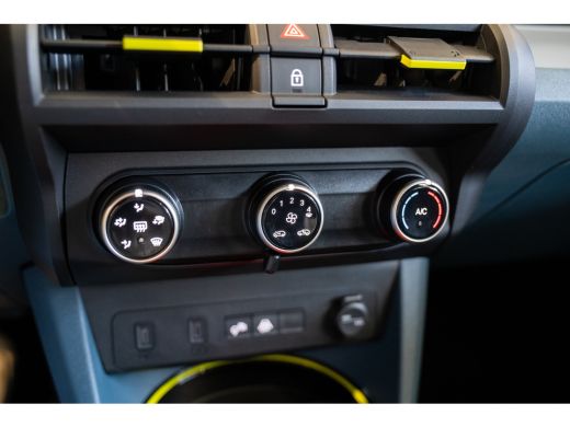 Fiat Grande Panda 1.2 Hybrid ICON | 8 Jaar Garantie! | Apple Carplay & Android Auto | Parkeersensoren | Lichtmetale... ActivLease financial lease