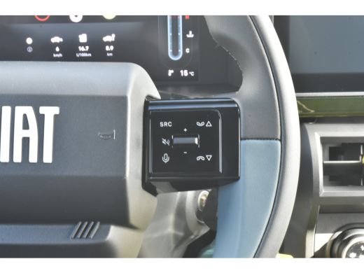 Fiat Grande Panda Icon | 10,25" touchscreen radio met Bluetooth, DAB & USB | Airconditioning handmatig | Cruise Con... ActivLease financial lease