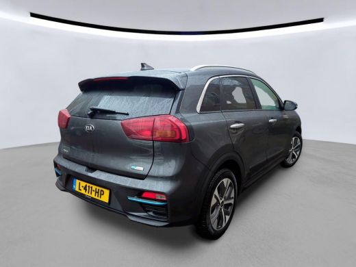 Kia e-Niro ExecutiveLine 64 kWh NL-AUTO | LEDER | PANODAK | 3 FASE ActivLease financial lease