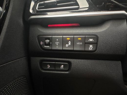 Kia e-Niro ExecutiveLine 64 kWh NL-AUTO | LEDER | PANODAK | 3 FASE ActivLease financial lease