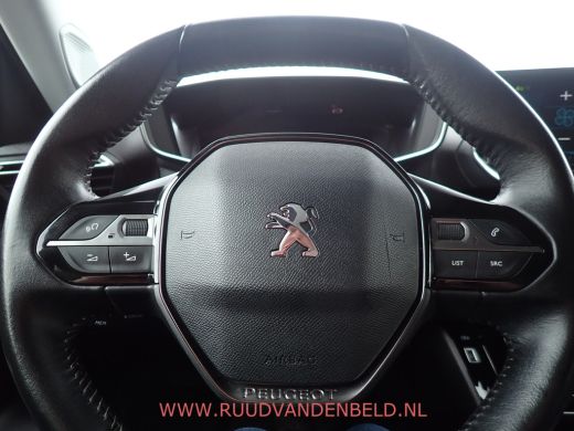 Peugeot e-2008 EV Allure 50 kWh SOH 94% / CARPLAY / CRUISE / ACHTERUITRIJCAMERA ActivLease financial lease