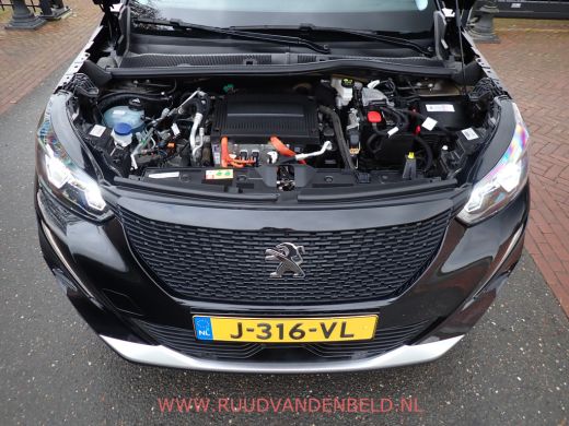 Peugeot e-2008 EV Allure 50 kWh SOH 94% / CARPLAY / CRUISE / ACHTERUITRIJCAMERA ActivLease financial lease