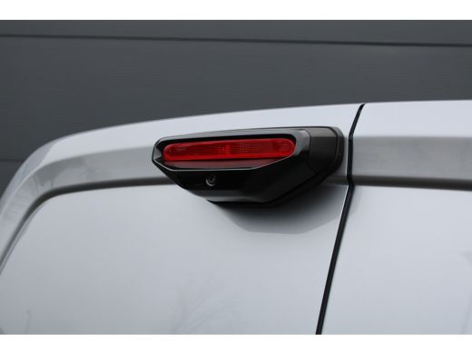 Peugeot e-Partner 136 L2 50 kWh | Automaat | Navigatie | Camera | Long | Lichtmetaal | 3-Zits | BTW | Stoelverwarmi... ActivLease financial lease