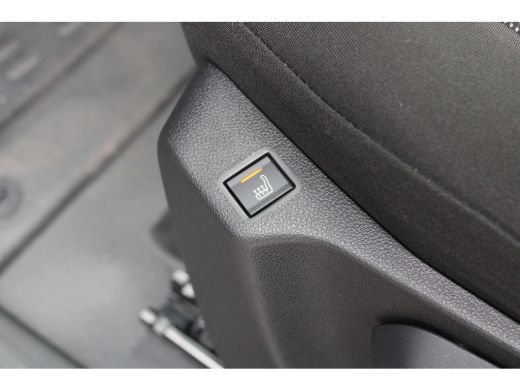 Peugeot e-Partner 136 L2 50 kWh | Automaat | Navigatie | Camera | Long | Lichtmetaal | 3-Zits | BTW | Stoelverwarmi... ActivLease financial lease