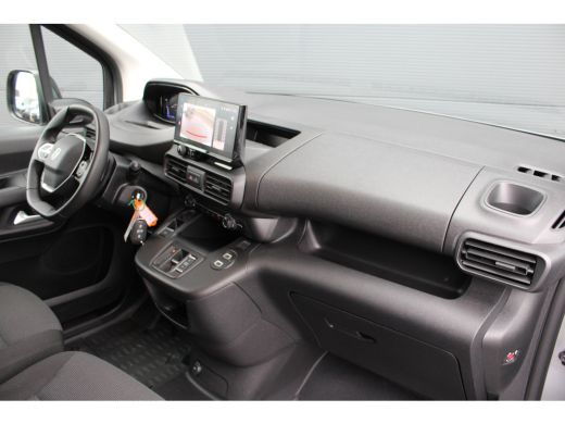 Peugeot e-Partner 136 L2 50 kWh | Automaat | Navigatie | Camera | Long | Lichtmetaal | 3-Zits | BTW | Stoelverwarmi... ActivLease financial lease