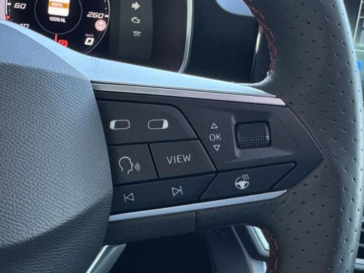 Seat Leon Sportstourer 1.0 TSI FR Business Intense NL-AUTO | CAMERA | STOEL/STUUR VERWARMING ActivLease financial lease