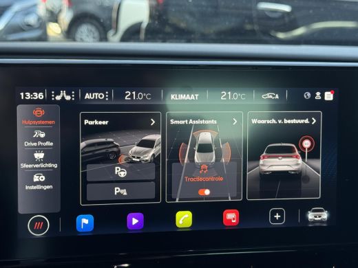 Seat Leon Sportstourer 1.0 TSI FR Business Intense NL-AUTO | CAMERA | STOEL/STUUR VERWARMING ActivLease financial lease