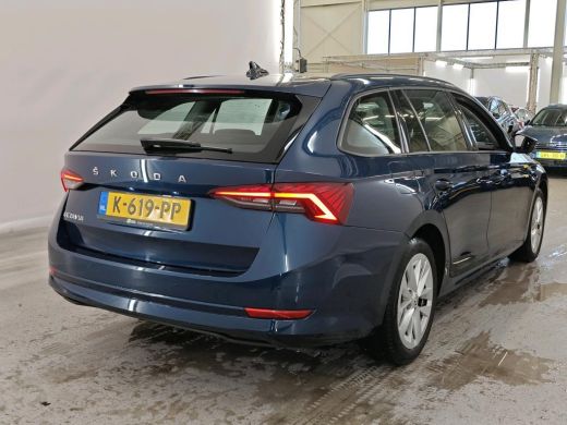 Skoda Octavia Combi 1.0 TSI Business Edition NL-AUTO | SFEER VERLICHTING | ActivLease financial lease