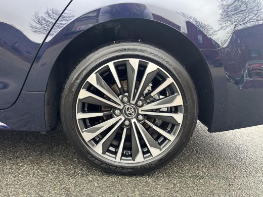 Toyota Corolla Touring Sports Hybrid 140 Dynamic ActivLease financial lease