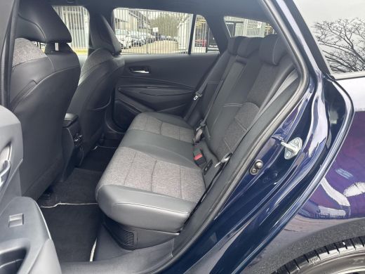 Toyota Corolla Touring Sports Hybrid 140 Dynamic ActivLease financial lease