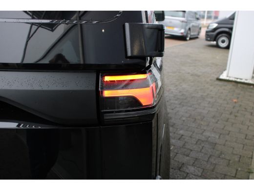 Volkswagen ID. Buzz Cargo Cargo 79 kWh &euro;6.000 VOORDEEL | 286 pk | Trekhaak | Achterdeuren | Bijrijdersbank | Stoelverwarmin... ActivLease financial lease