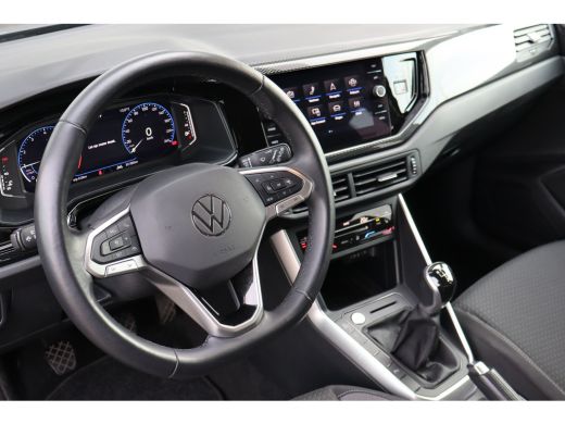 Volkswagen Polo 95PK 1.0 TSI Life Edition | Achteruitrijcamera | Hill hold functie | Rijstrooksensor met correctie ActivLease financial lease