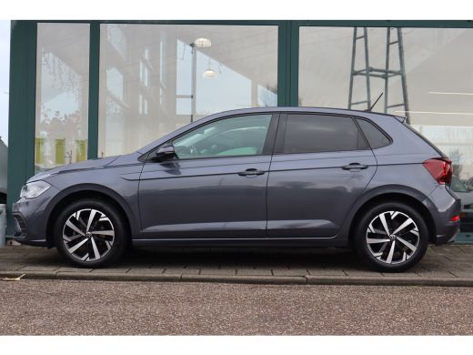 Volkswagen Polo 95PK 1.0 TSI Life Edition | Achteruitrijcamera | Hill hold functie | Rijstrooksensor met correctie ActivLease financial lease
