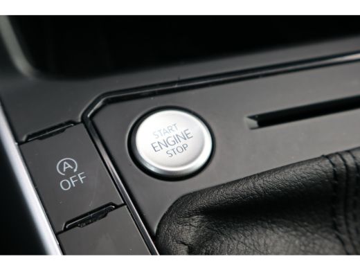 Volkswagen Polo 95PK 1.0 TSI Life Edition | Achteruitrijcamera | Hill hold functie | Rijstrooksensor met correctie ActivLease financial lease