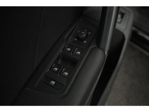 Volkswagen Tiguan 1.5 TSI Elegance Automaat, Volleder, Digital Dash ActivLease financial lease