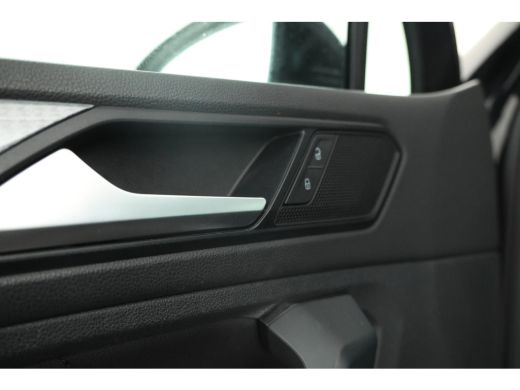 Volkswagen Tiguan 1.5 TSI Elegance Automaat, Volleder, Digital Dash ActivLease financial lease