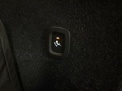 Volvo  C40 Recharge Plus 69 kWh Trekhaak | All Season banden | Adaptieve Cruise Control | Stoel en Stuurwiel... ActivLease financial lease