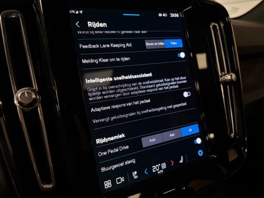 Volvo  C40 Recharge Plus 69 kWh Trekhaak | All Season banden | Adaptieve Cruise Control | Stoel en Stuurwiel... ActivLease financial lease