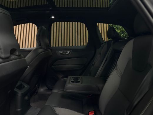 Volvo  XC60 T6 AWD Recharge Plus Dark 360&deg; Camera | Harman Kardon | All Season Banden | Adaptieve Cruise Cont... ActivLease financial lease