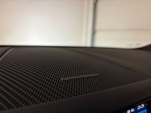 Volvo  XC60 T6 AWD Recharge Plus Dark 360&deg; Camera | Harman Kardon | All Season Banden | Adaptieve Cruise Cont... ActivLease financial lease