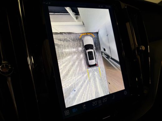 Volvo  XC60 T6 AWD Recharge Plus Dark 360&deg; Camera | Harman Kardon | All Season Banden | Adaptieve Cruise Cont... ActivLease financial lease