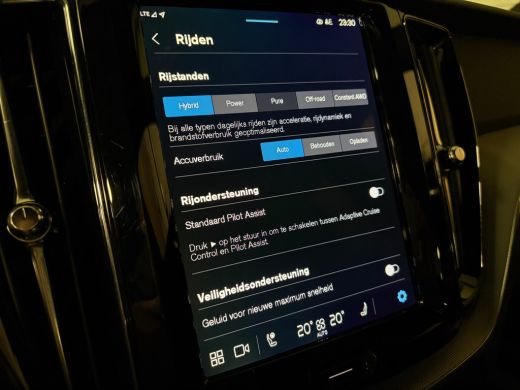 Volvo  XC60 T6 AWD Recharge Plus Dark 360&deg; Camera | Harman Kardon | All Season Banden | Adaptieve Cruise Cont... ActivLease financial lease