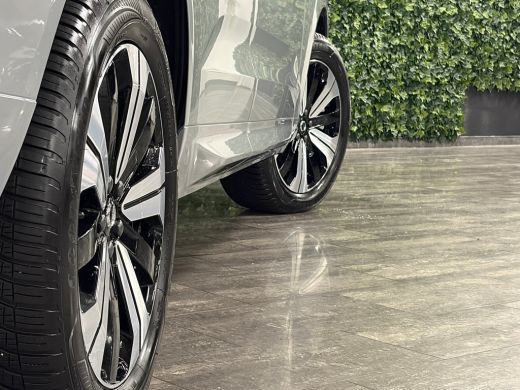 Volvo  XC60 T6 AWD Recharge Plus Dark 360&deg; Camera | Harman Kardon | All Season Banden | Adaptieve Cruise Cont... ActivLease financial lease