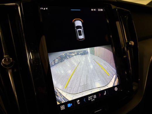 Volvo  XC60 T6 AWD Recharge R-Design Uniek! Pine Grey &eacute;n Facelift | Luchtvering | Trekhaak | 360&deg; Camera | St... ActivLease financial lease