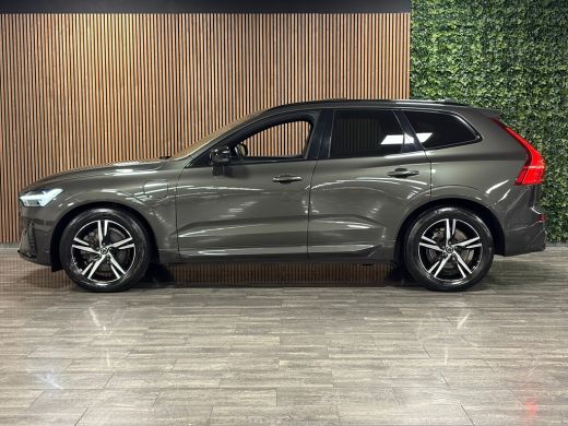 Volvo  XC60 T6 AWD Recharge R-Design Uniek! Pine Grey &eacute;n Facelift | Luchtvering | Trekhaak | 360&deg; Camera | St... ActivLease financial lease