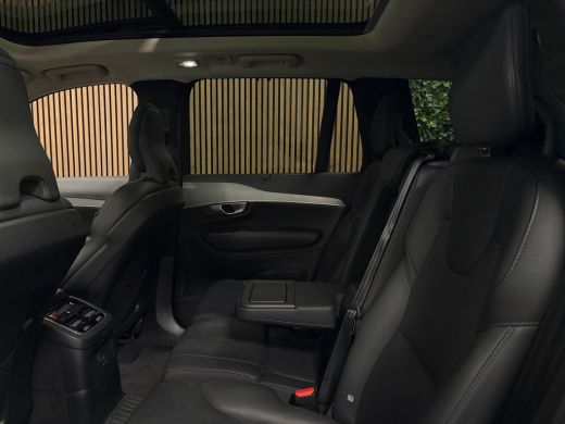 Volvo  XC90 T8 AWD Recharge Ultra Ultimate Dark Luchtvering | Trekhaak | All Season banden | 360&deg; Camera | He... ActivLease financial lease