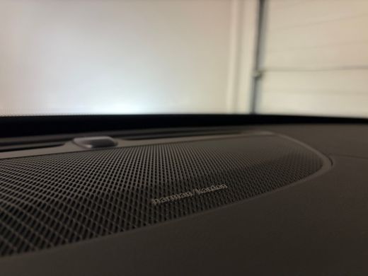 Volvo  XC90 T8 AWD Recharge Ultra Ultimate Dark Luchtvering | Trekhaak | All Season banden | 360&deg; Camera | He... ActivLease financial lease