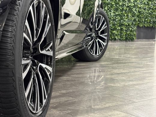 Volvo  XC90 T8 AWD Recharge Ultra Ultimate Dark Luchtvering | Trekhaak | All Season banden | 360&deg; Camera | He... ActivLease financial lease