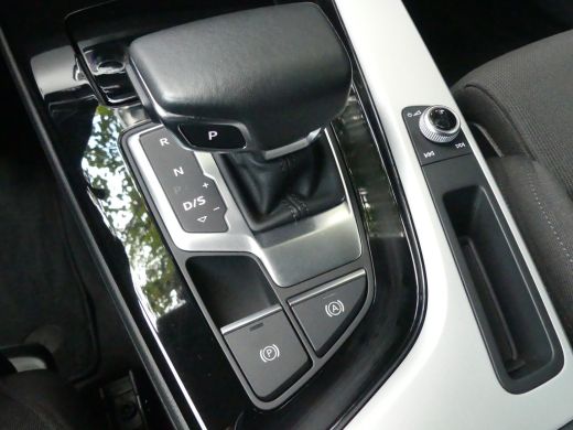 Audi A4 Avant 35 TFSI Advanced Edition | CAMERA | STOELVERWARMING | ELEKTRISCHE ACHTERKLEP | PARKEERSENSO... ActivLease financial lease