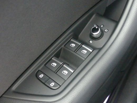 Audi A4 Avant 35 TFSI Advanced Edition | CAMERA | STOELVERWARMING | ELEKTRISCHE ACHTERKLEP | PARKEERSENSO... ActivLease financial lease